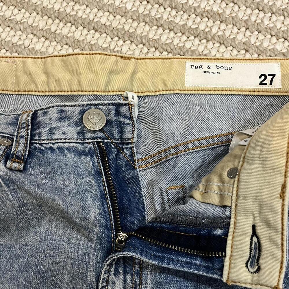 Rag & Bone Featherweight Logan Mid-Rise Wide Leg Jean in Shade Audrey - Picture 8 of 12